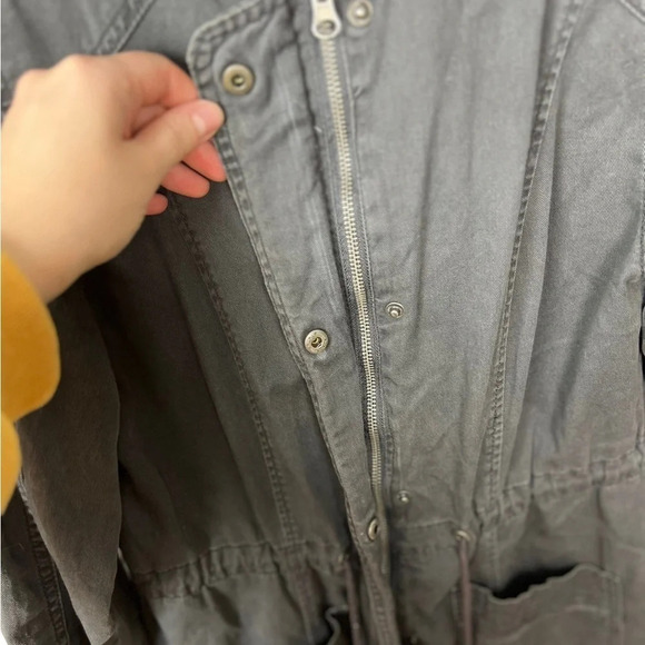 Mossimo • Gray Utility Jacket - Picture 4 of 6